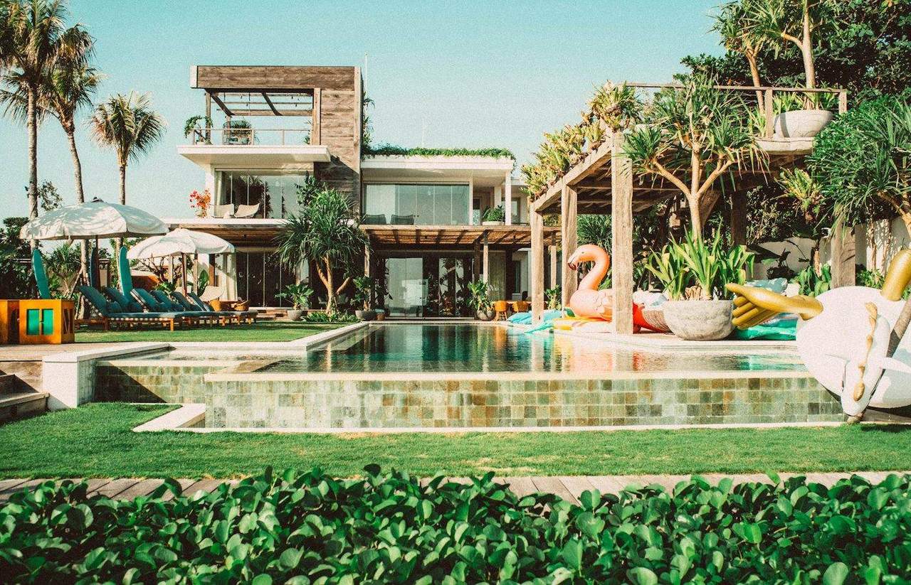 Garden villa
