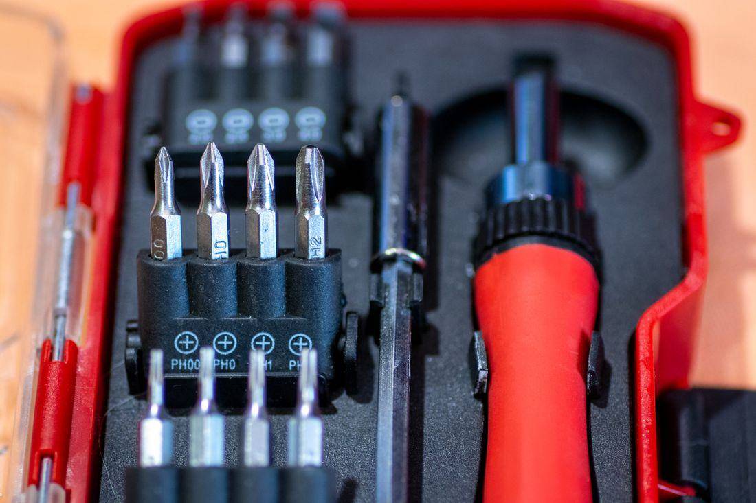 Screwdriver set in a red case